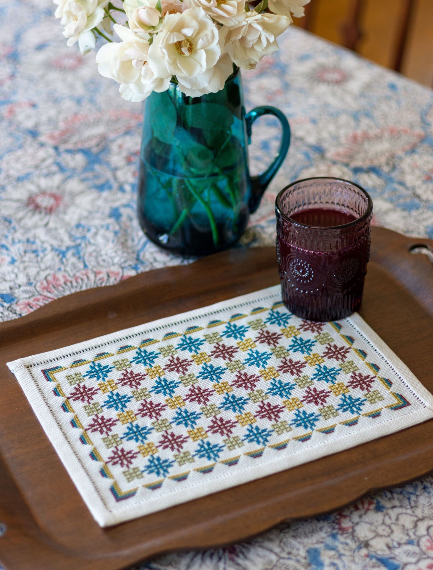 Anatolian Leaf and Knot cross stitch folk embroidery kit