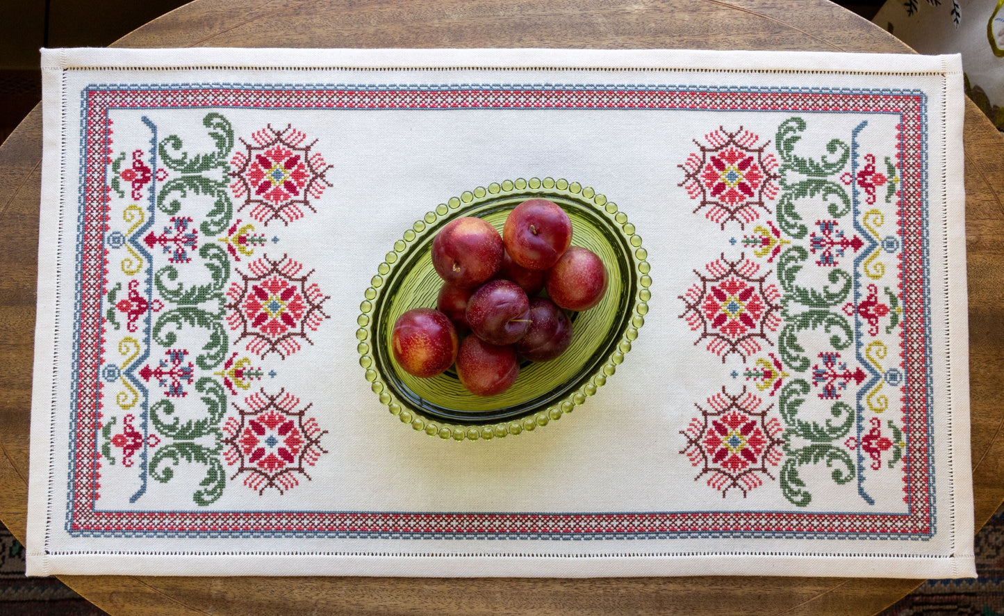 Tuscan Bergamot cross stitch folk embroidery kit