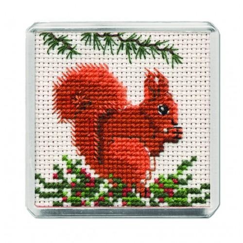 Textile Heritage Red Squirrel Fridge Refrigerator Magnet Cross Stitch Kit